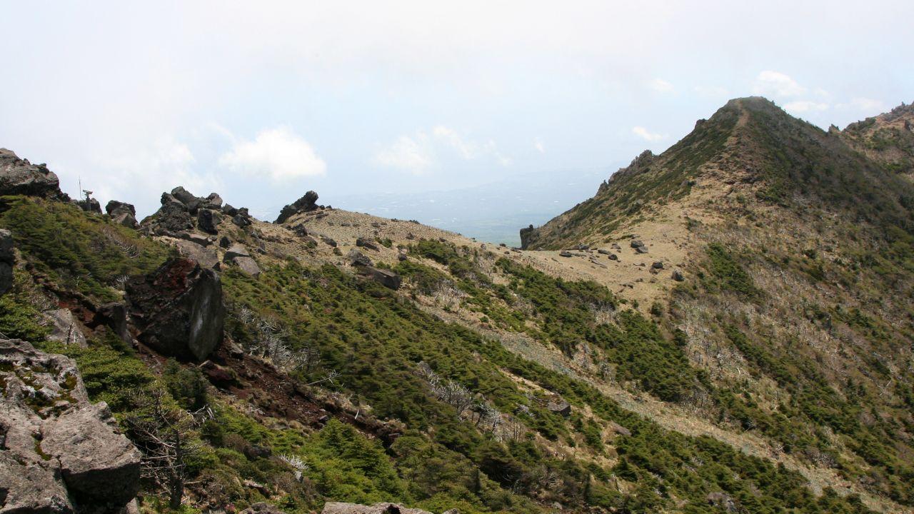 7 gorgeous mountain hikes in South Korea